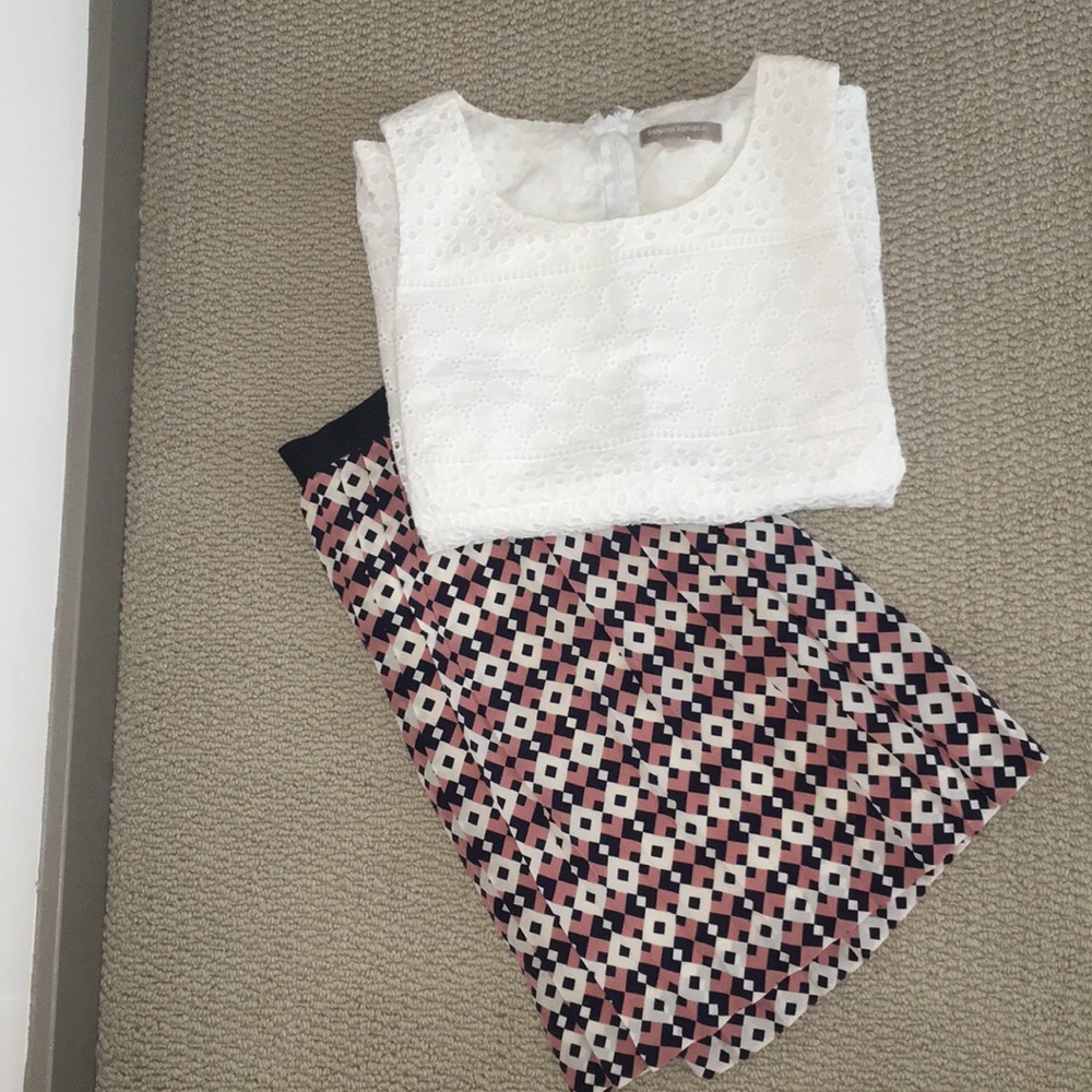 Like New 100% silk pleated skirt